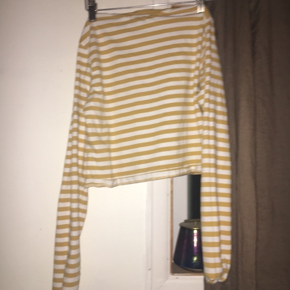 BRANDY MELVILLE LONGSLEEVE - Picture 2 of 2